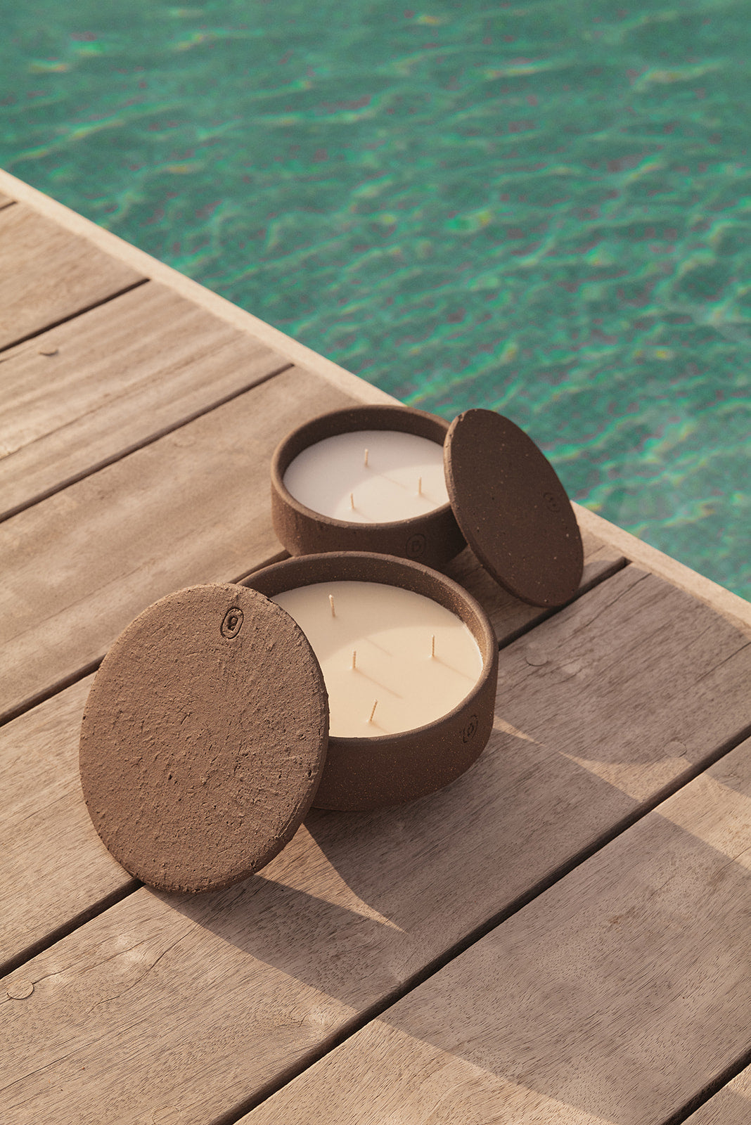 Barro Outdoor Dinner Candle with lid - no fragrance