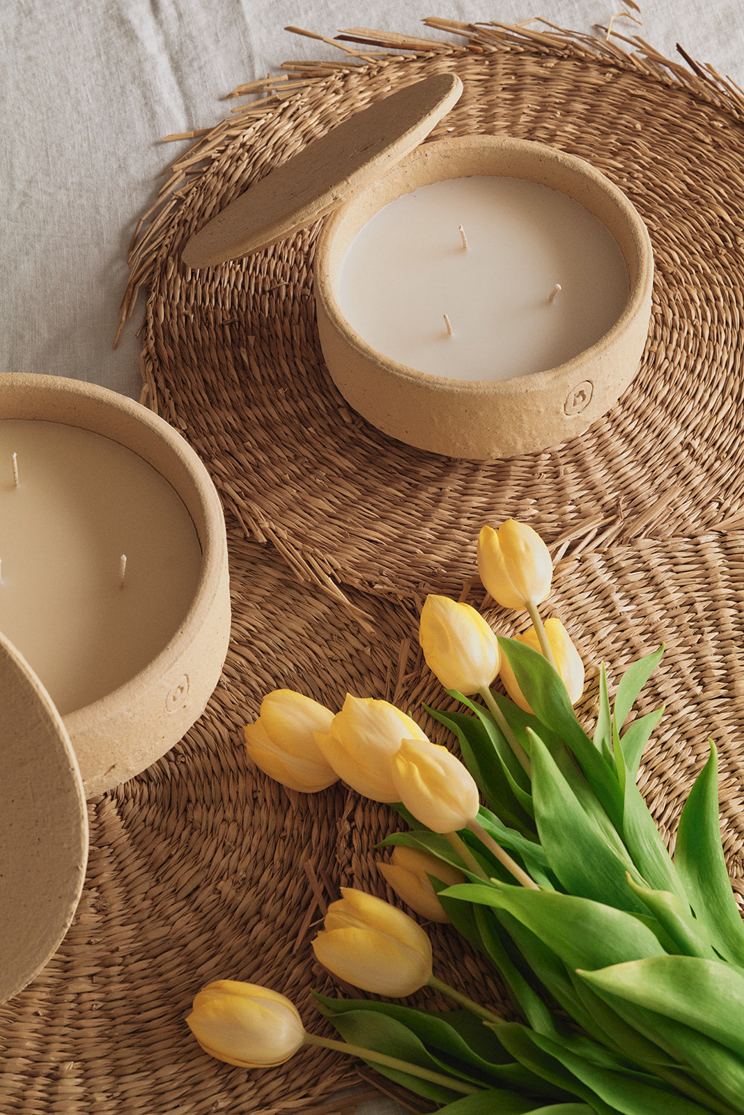 Barro Outdoor Dinner Candle with lid - no fragrance