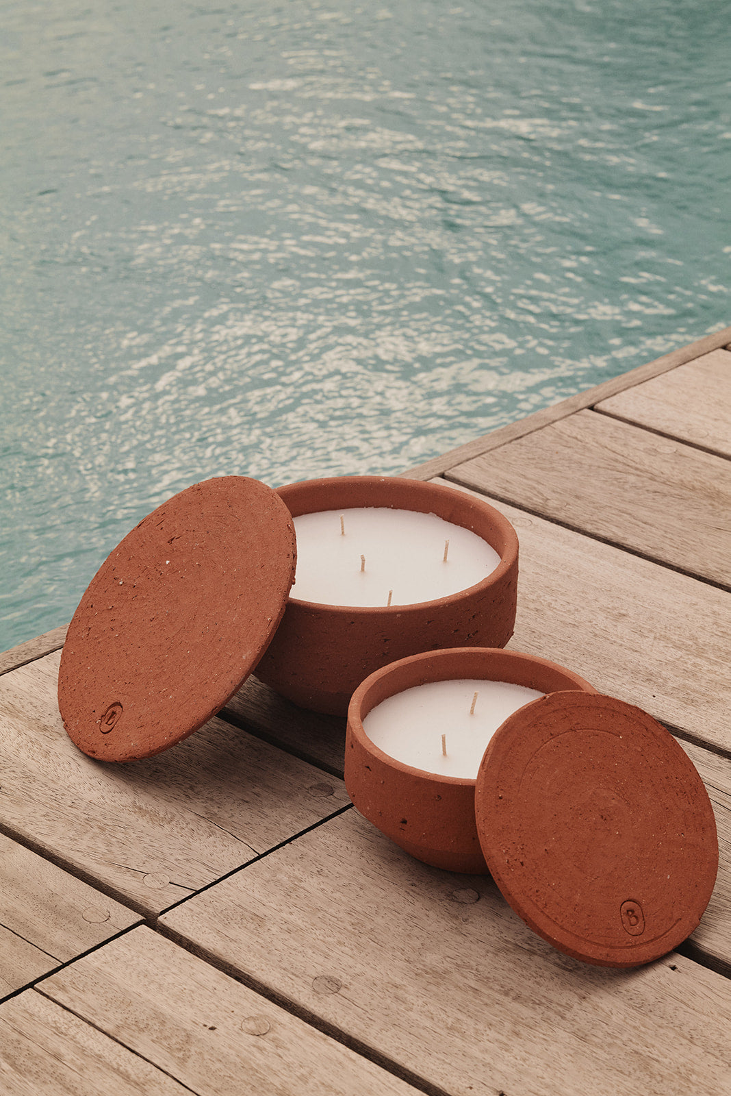 Barro Outdoor Dinner Candle with lid - no fragrance