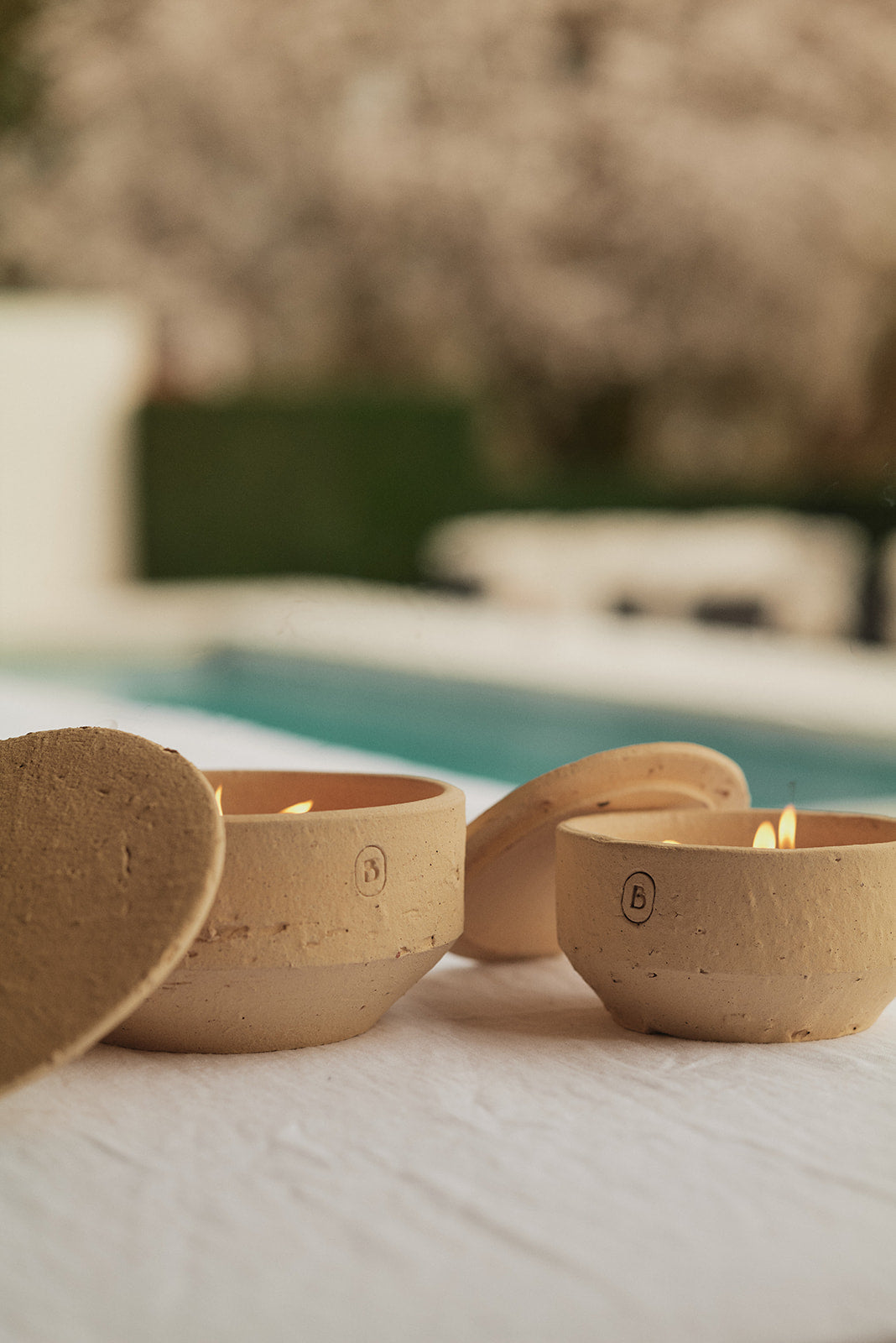 Barro Outdoor Dinner Candle with lid - no fragrance