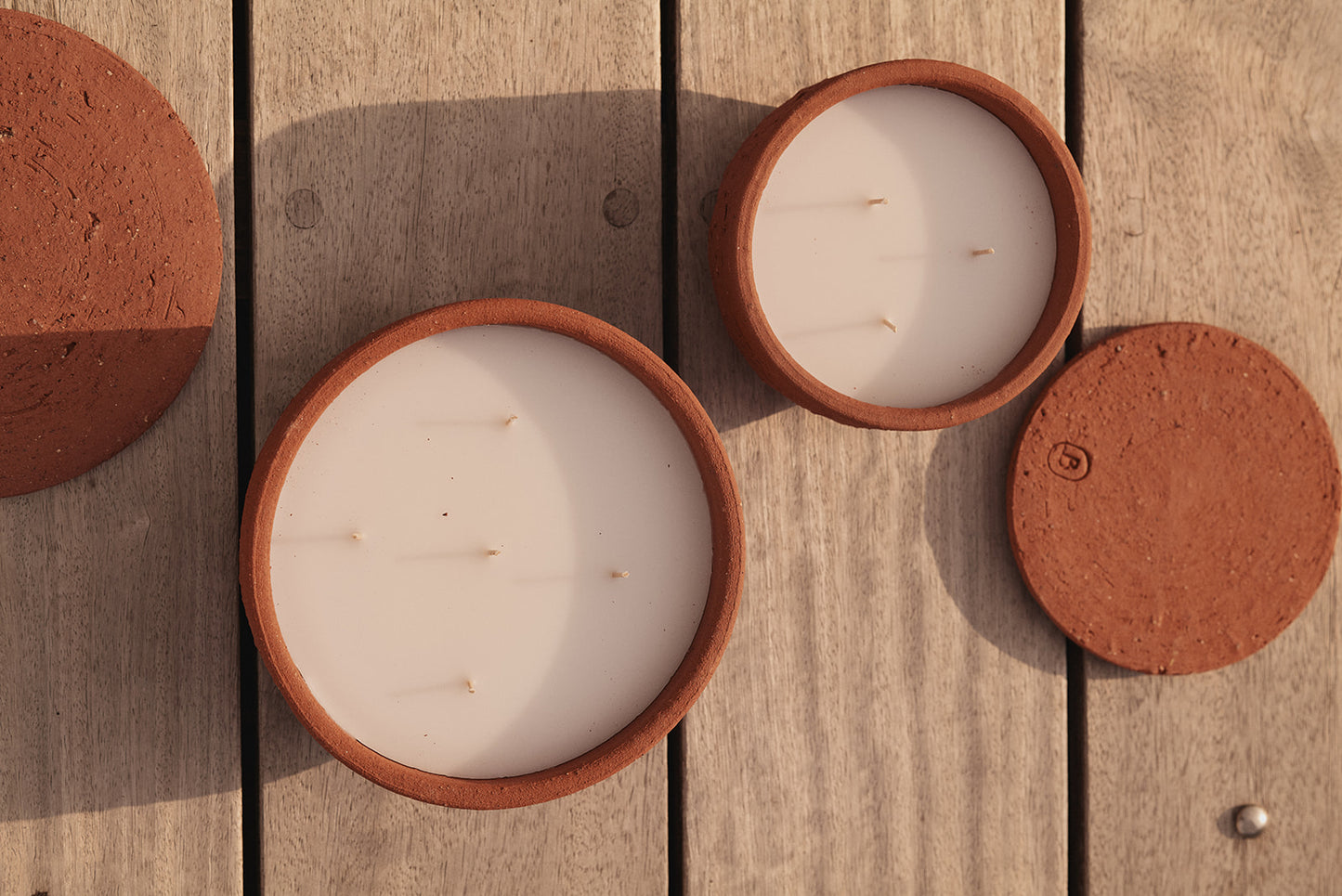 Barro Outdoor Table Candle with lid - no fragrance