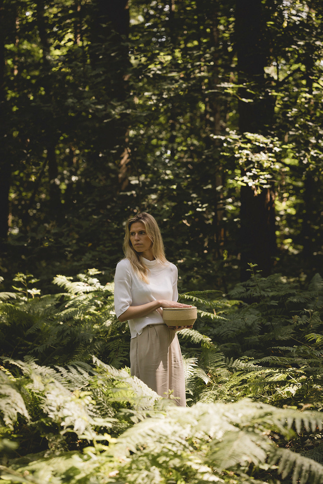 NEW - Barro Indoor Scented Candle with lid