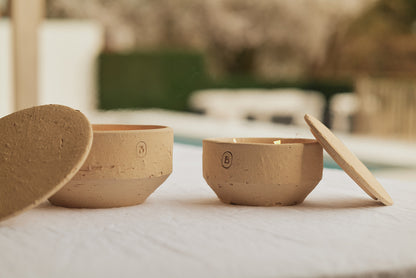 Barro Outdoor Dinner Candle with lid - no fragrance